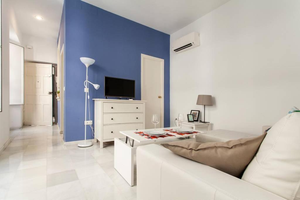 Hostly Rivero 2B Center-Fibre-Communal Terrace-Parking Optional-Cless Sevilla Exteriör bild