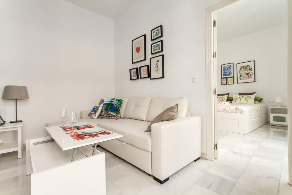 Hostly Rivero 2B Center-Fibre-Communal Terrace-Parking Optional-Cless Sevilla Exteriör bild