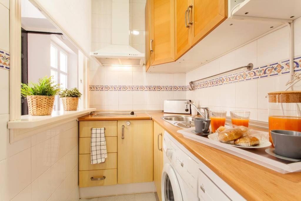 Hostly Rivero 2B Center-Fibre-Communal Terrace-Parking Optional-Cless Sevilla Exteriör bild